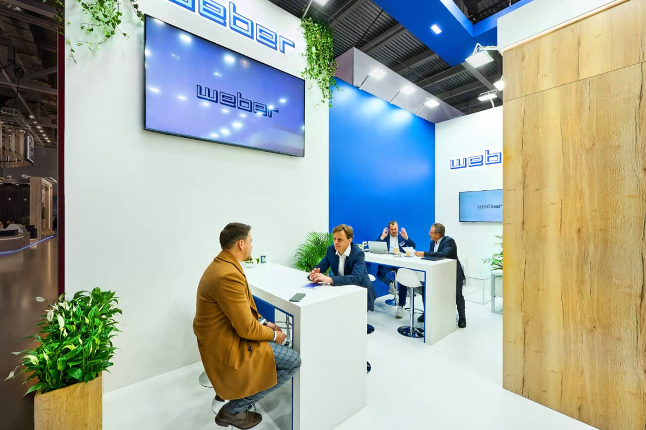 Выставочные решения для B2B-сектора: фокус на деловые переговоры и приватные зоны